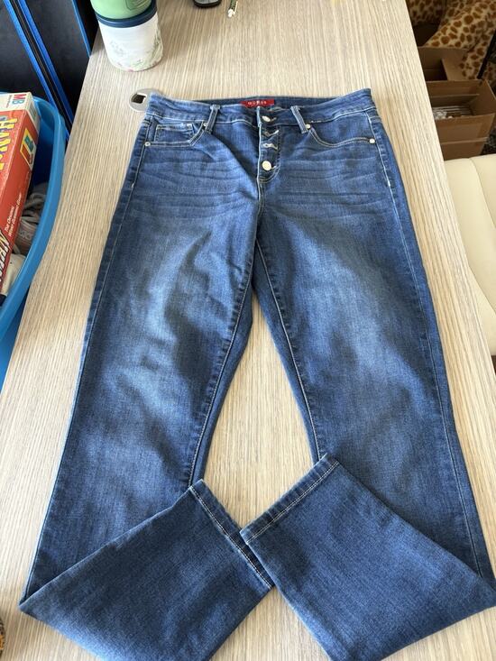 Guess Denim - Guess Women’s Skinny Jeans Button Fly Medium Wash Stretch Denim W28 L29